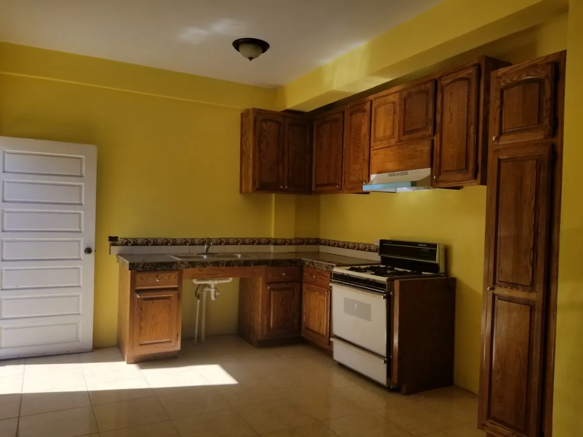 20190202_100124 RENTED – 2 BEDROOM 1 BATH ON CONEY DRIVE, BELIZE CITY (LOWER FLAT)