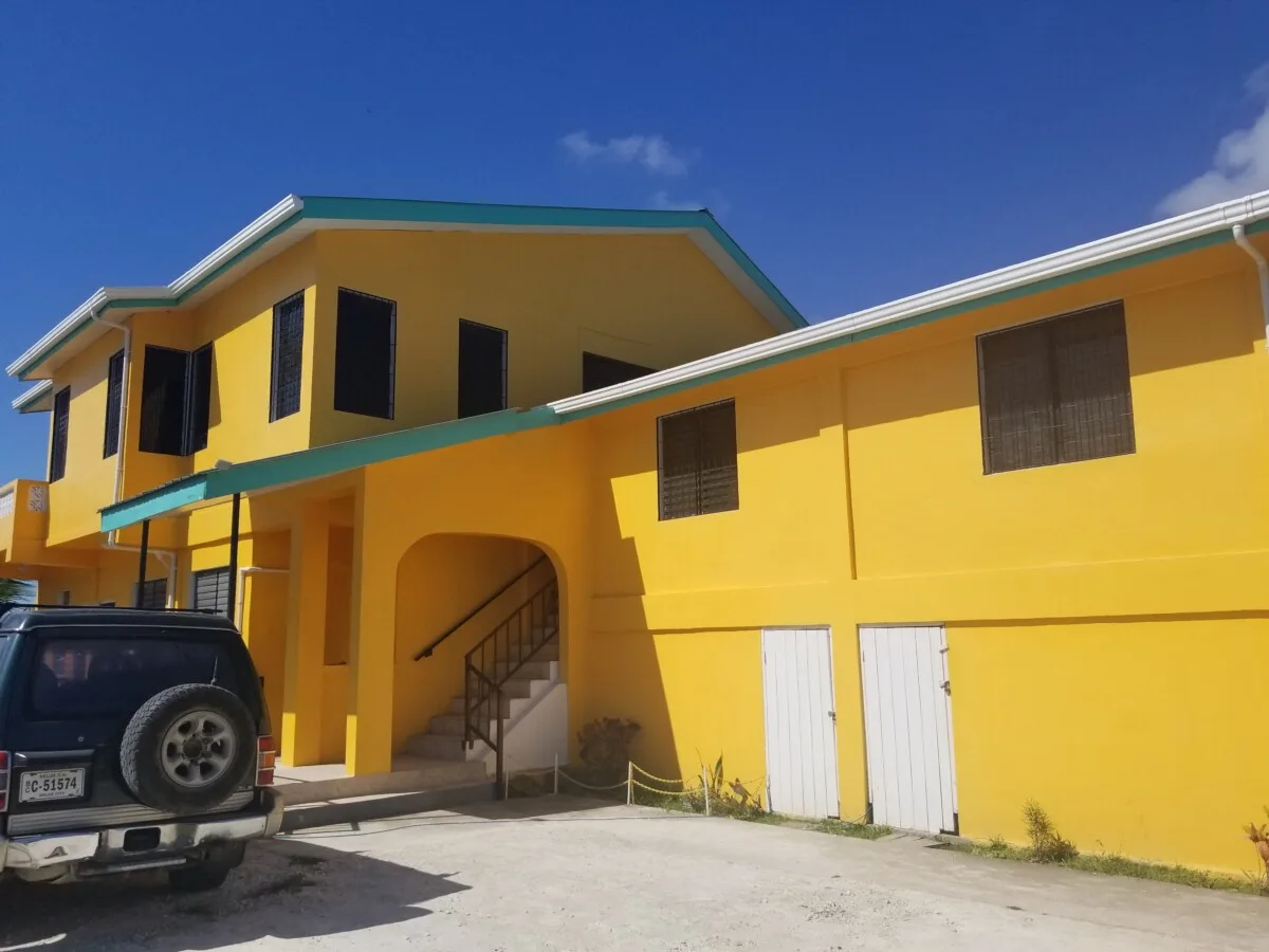 20190202_103017 RENTED – 2 BEDROOM 1 BATH ON CONEY DRIVE, BELIZE CITY (LOWER FLAT)