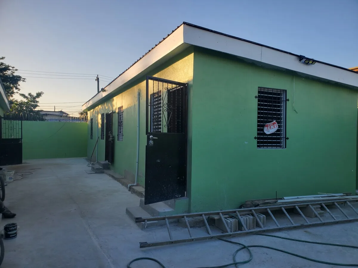 20230119_170722 FOR RENT – 1 BEDROOM 1 BATHROOM FOR RENT – CEDAR & LOGWOOD STREETS, BZE CITY