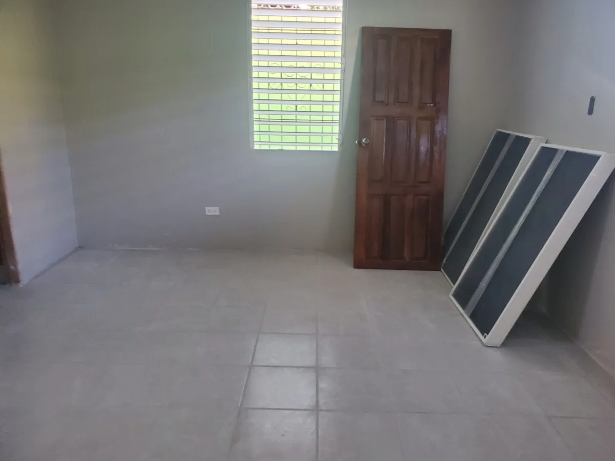 20230119_170747 FOR RENT – 1 BEDROOM 1 BATHROOM FOR RENT – CEDAR & LOGWOOD STREETS, BZE CITY
