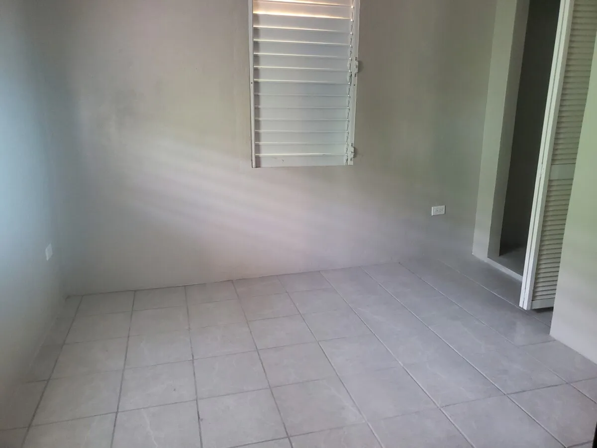 20230119_170918 FOR RENT – 1 BEDROOM 1 BATHROOM FOR RENT – CEDAR & LOGWOOD STREETS, BZE CITY