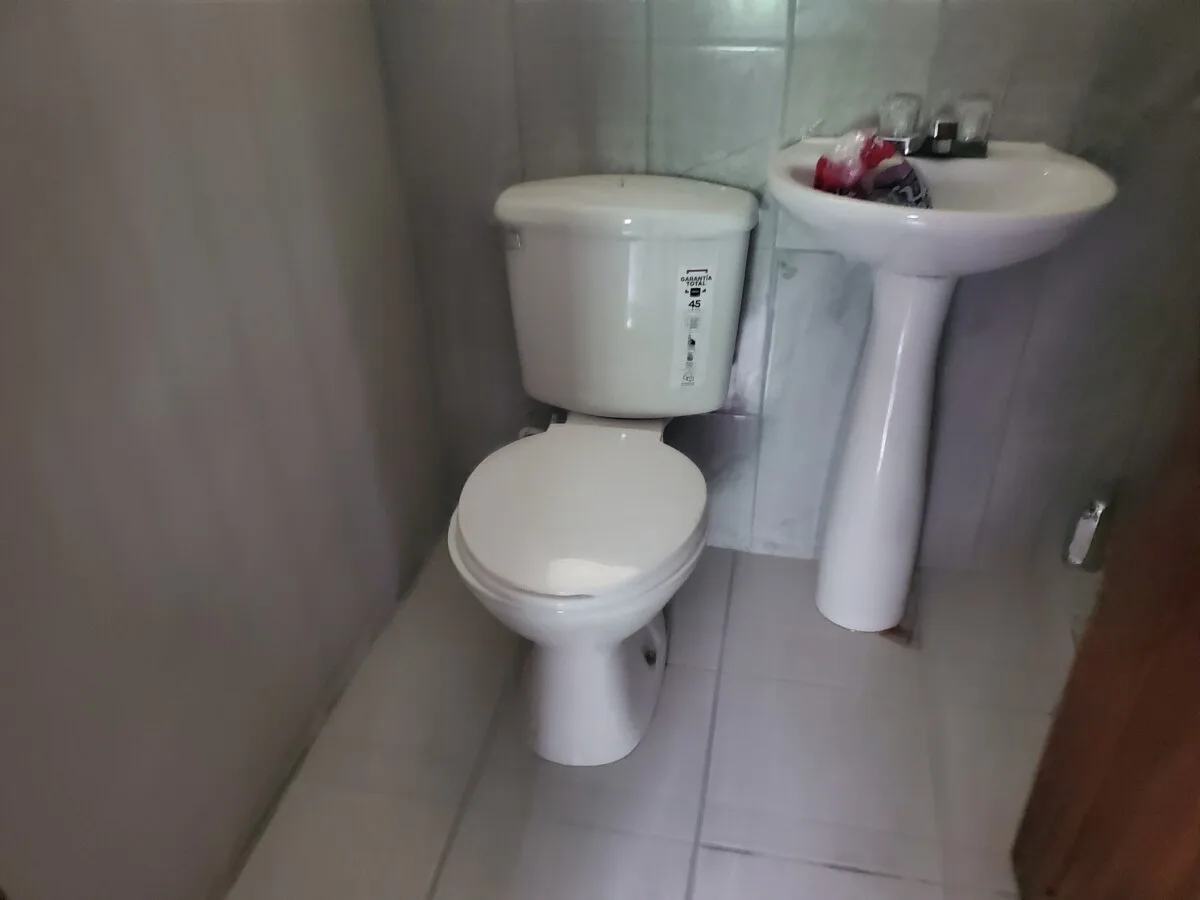 20230119_170937 FOR RENT – 1 BEDROOM 1 BATHROOM FOR RENT – CEDAR & LOGWOOD STREETS, BZE CITY
