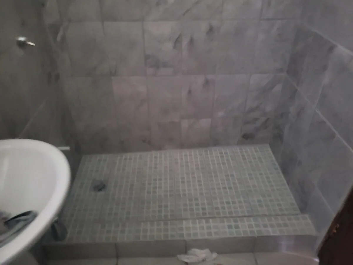 20230119_170942 FOR RENT – 1 BEDROOM 1 BATHROOM FOR RENT – CEDAR & LOGWOOD STREETS, BZE CITY