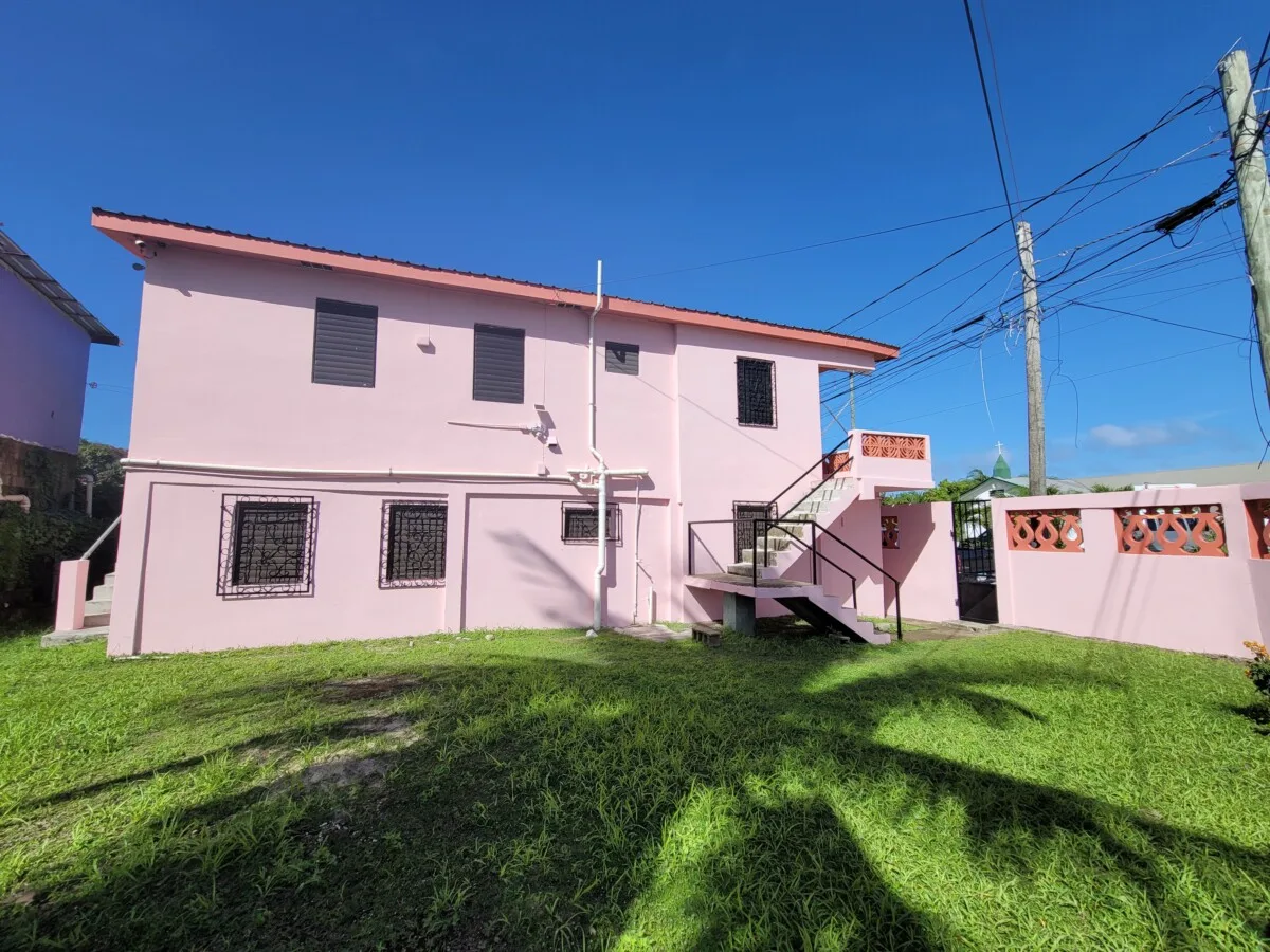 COZY 2 BEDROOM, 1 BATHROOM HOME FOR RENT ON MAHOGANY STREET, BELIZE CITY