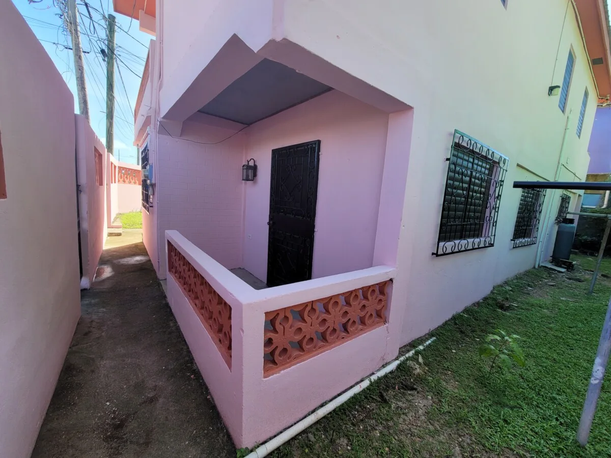 COZY 2 BEDROOM, 1 BATHROOM HOME FOR RENT ON MAHOGANY STREET, BELIZE CITY