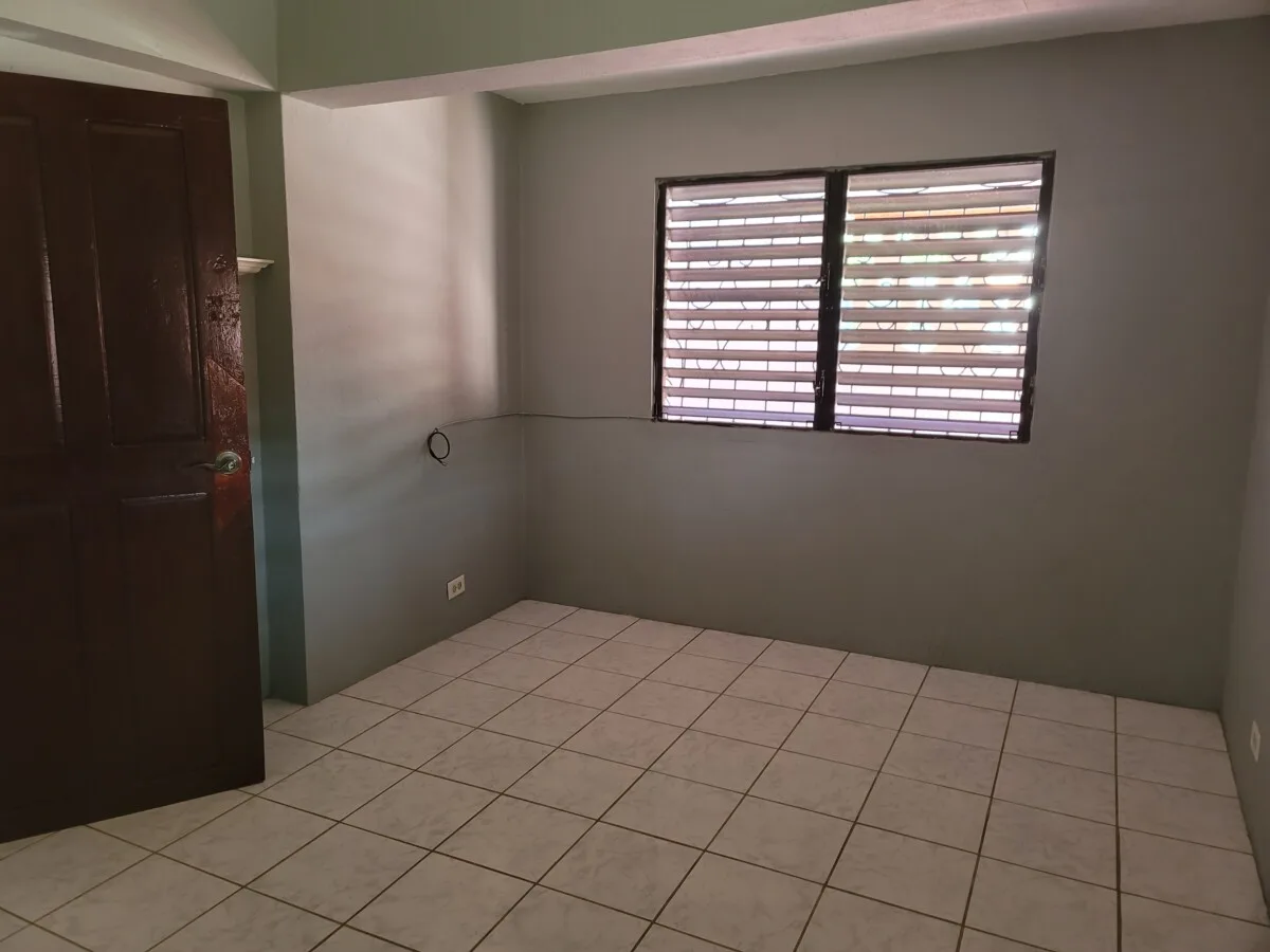 COZY 2 BEDROOM, 1 BATHROOM HOME FOR RENT ON MAHOGANY STREET, BELIZE CITY