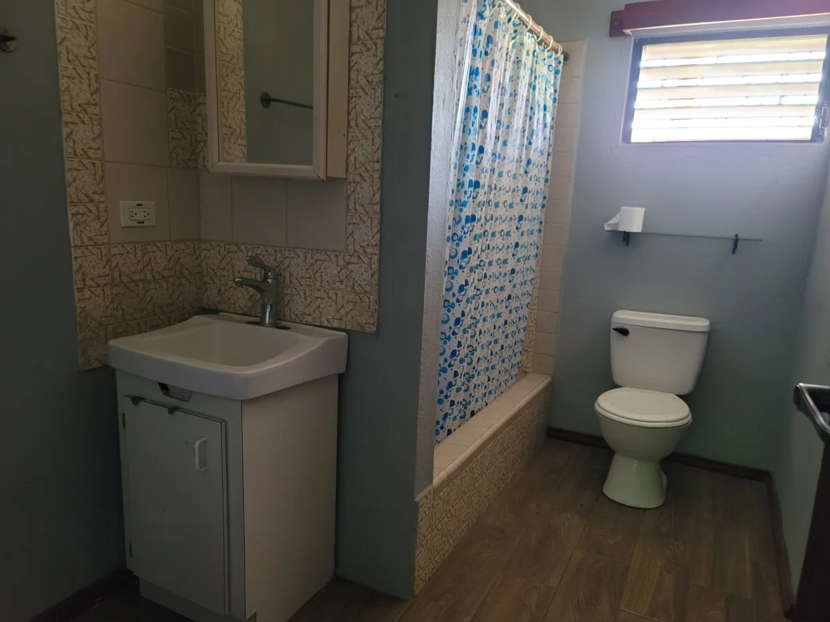 COZY 2 BEDROOM, 1 BATHROOM HOME FOR RENT ON MAHOGANY STREET, BELIZE CITY