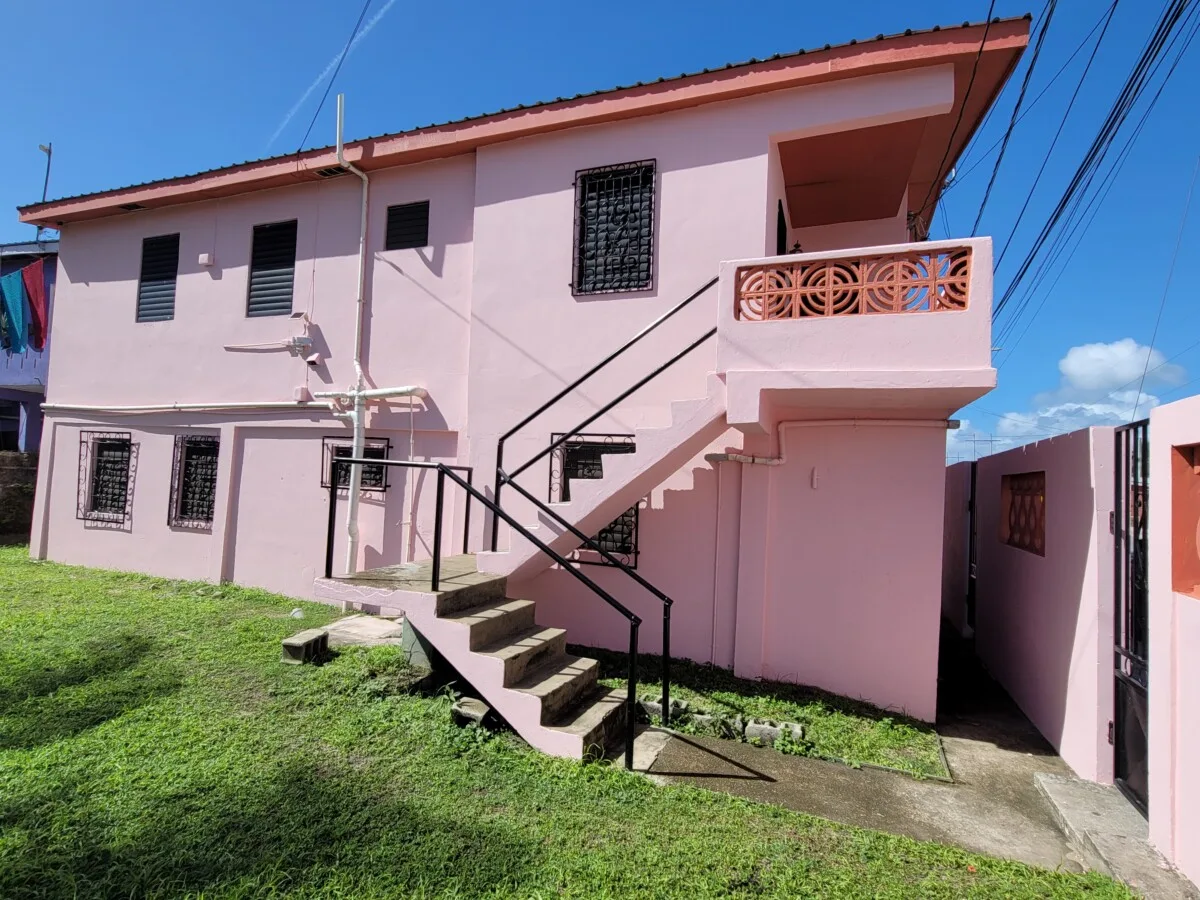 COZY 2 BEDROOM, 1 BATHROOM HOME FOR RENT ON MAHOGANY STREET, BELIZE CITY