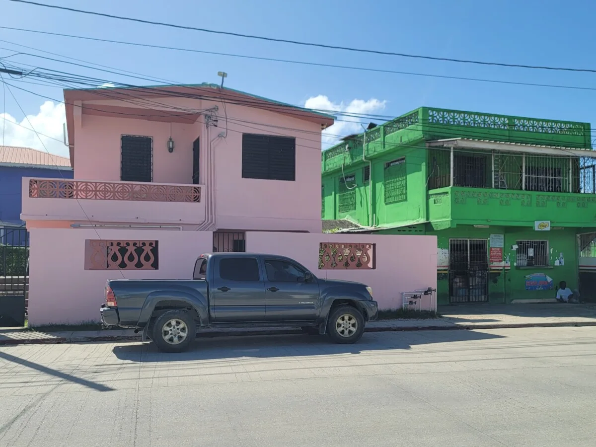 COZY 2 BEDROOM, 1 BATHROOM HOME FOR RENT ON MAHOGANY STREET, BELIZE CITY