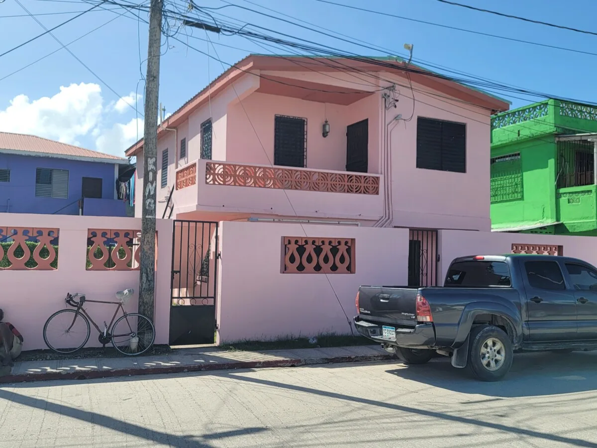 COZY 2 BEDROOM, 1 BATHROOM HOME FOR RENT ON MAHOGANY STREET, BELIZE CITY