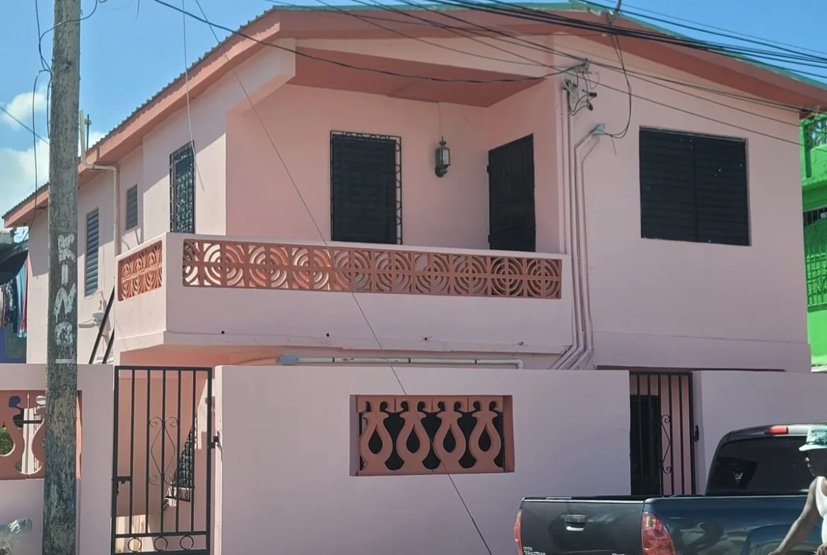 COZY 2 BEDROOM, 1 BATHROOM HOME FOR RENT ON MAHOGANY STREET, BELIZE CITY