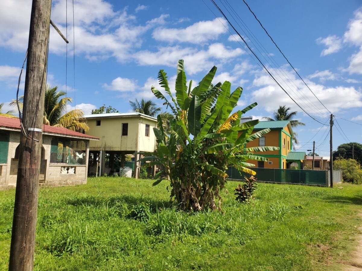 FOR SALE – 3 BEDROOM 1 BATHROOM ELEVATED DWELLING IN POMONA VILLAGE ...