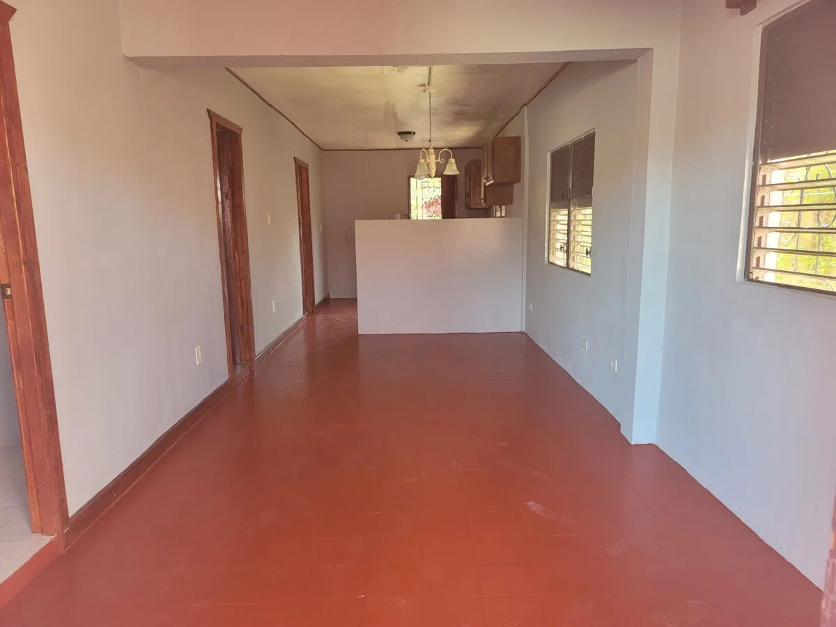 COZY 2 BEDROOM, 1 BATHROOM HOME FOR RENT ON MAHOGANY STREET, BELIZE CITY