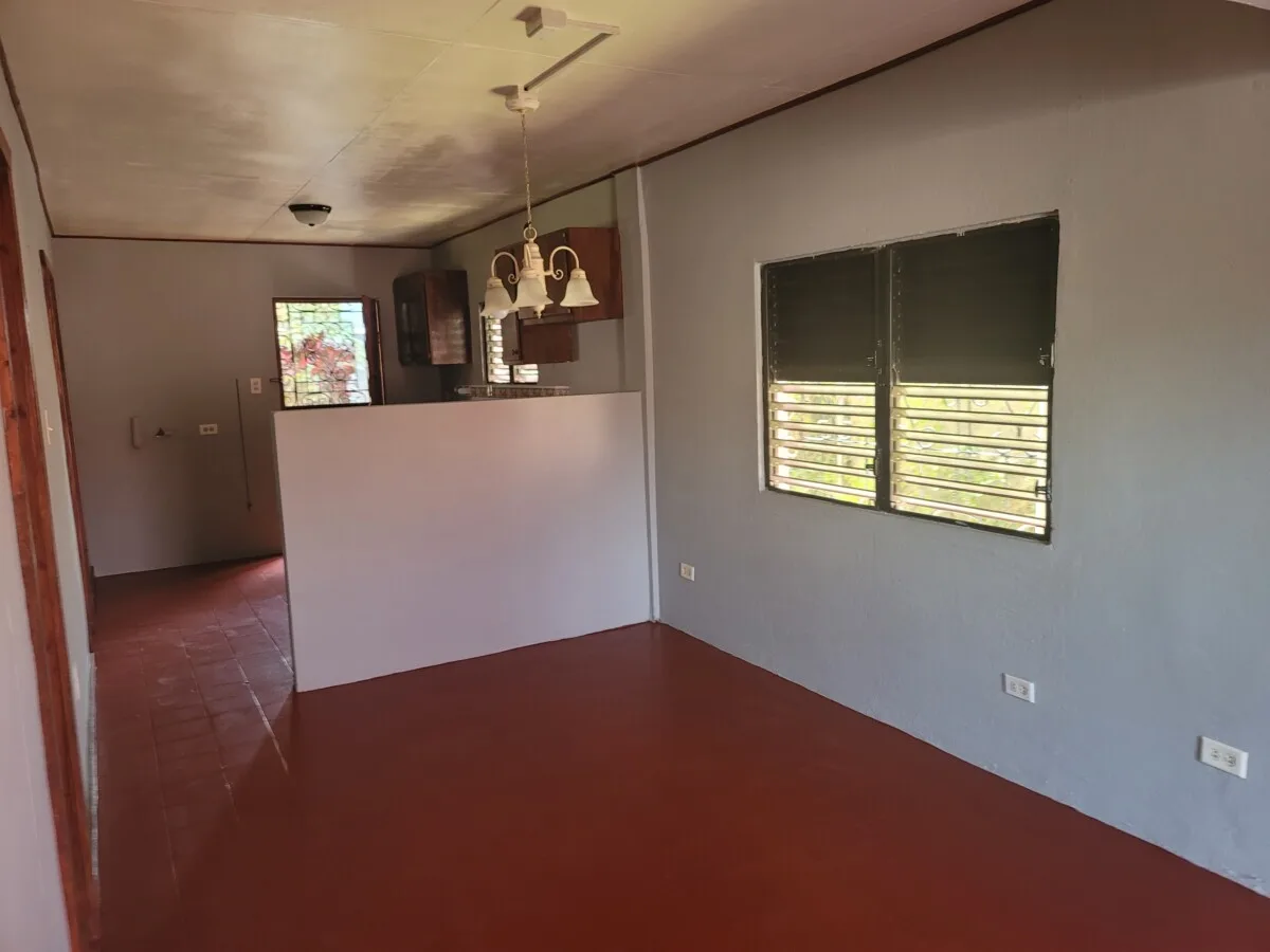 COZY 2 BEDROOM, 1 BATHROOM HOME FOR RENT ON MAHOGANY STREET, BELIZE CITY