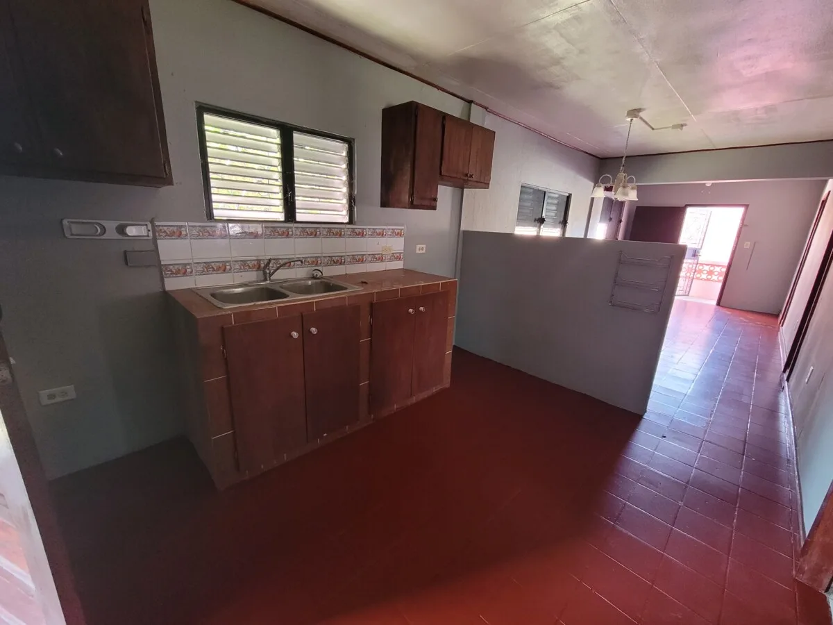 COZY 2 BEDROOM, 1 BATHROOM HOME FOR RENT ON MAHOGANY STREET, BELIZE CITY
