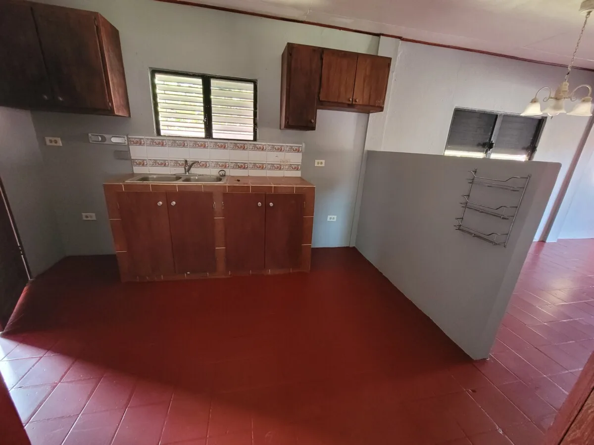 COZY 2 BEDROOM, 1 BATHROOM HOME FOR RENT ON MAHOGANY STREET, BELIZE CITY