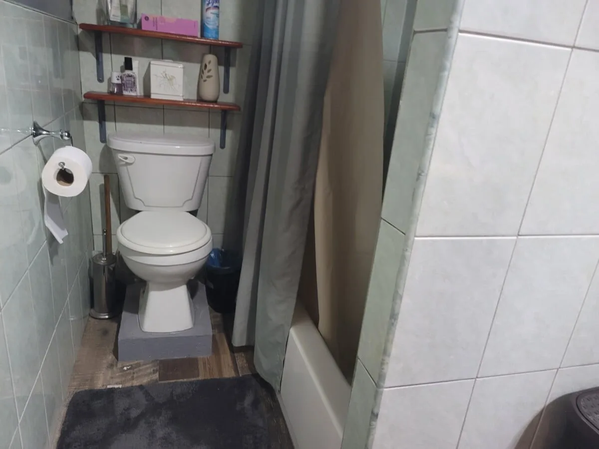 20231209_104901 FOR SALE – 2 STOREY DWELLING ON MAHOGANY STREET, ST MARTINS DE PORRES, BELIZE CITY
